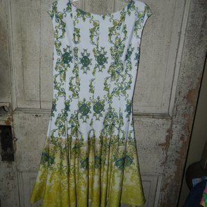 Julian Taylor Fit & Flare Dress Size 6 (X-29)